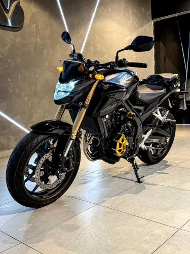 CB500 F 2024/2024 (Apenas 264km rodados) igual uma zero 