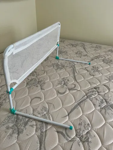 Protetor / grade de cama infantil