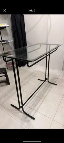 Balcão com Arara Lateral Duplo com Vidro