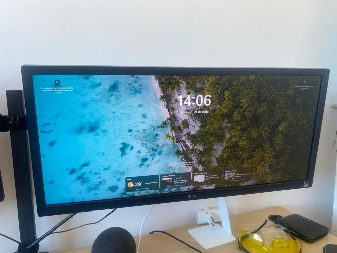 Monitor LG 26WQ500