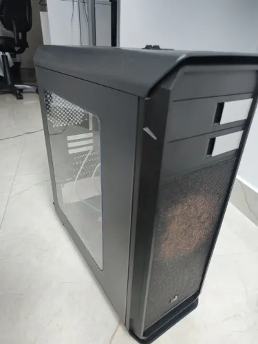 Gabinete Aero Cool c/ Fan iluminado Usado