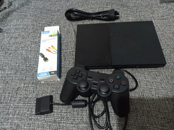 Playstation 2, 2 controles, lotado de jogos. Leia a descrição.