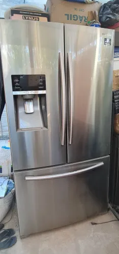 Geladeira Samsung French Door (3 portas, com dispenser