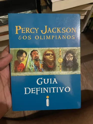Livros complementares Percy Jackson: Guia definitivo e Os arquivos do Semideus