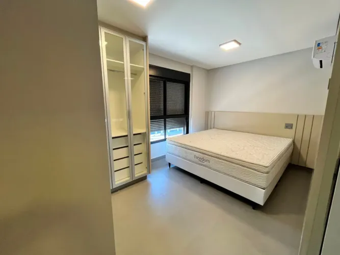 ALUGO LUX OESTE.