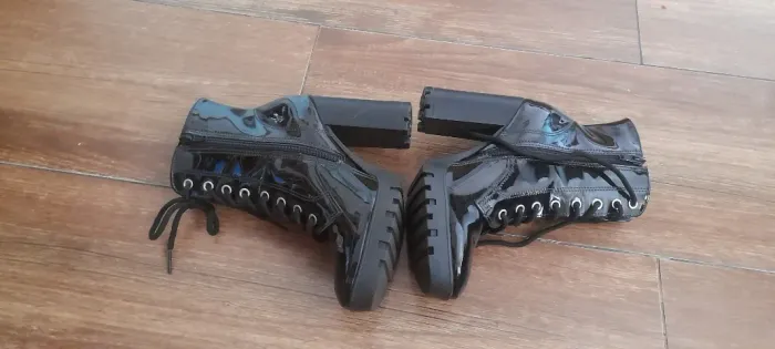 Botas N34 verniz original salto bloco