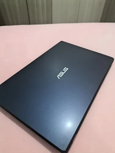 Lindo notebook asus máquina impecável pra vender logo!!