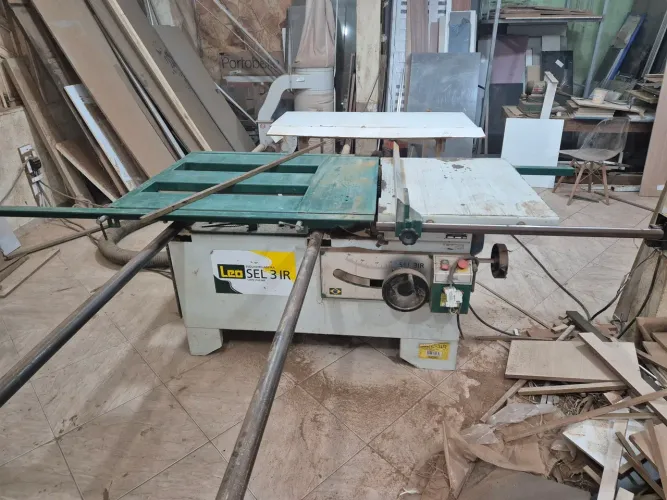 Máquina seccionadora
