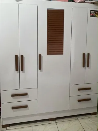Vendo Guarda-roupa 