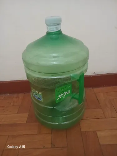 Galão água 20 litros 