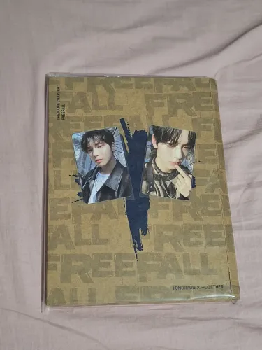 TXT álbum freefall reality