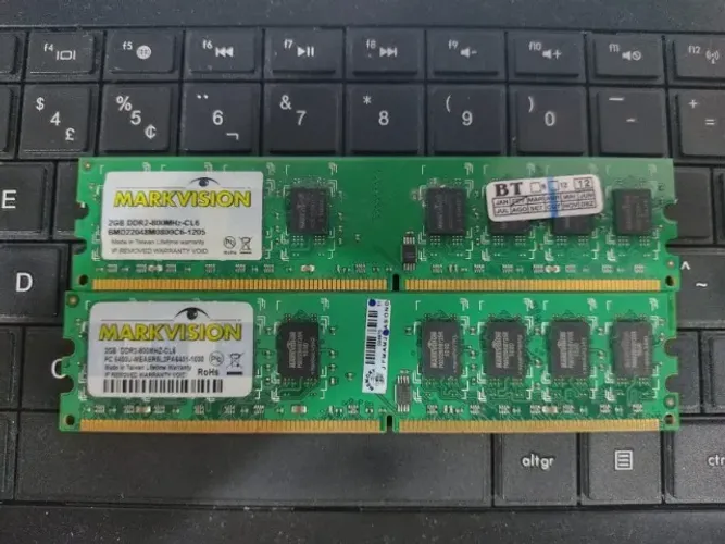 Par de Memórias 4GB (2x2GB) Markvision DDR2 800MHz PC2-6400 - Desktop