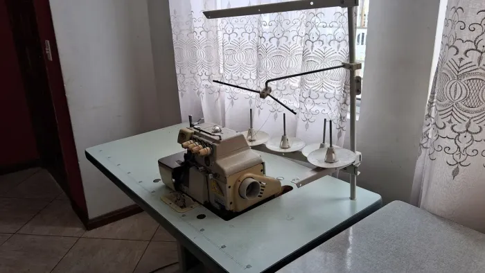 Máquina de costura