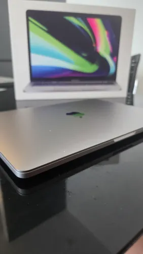 Macbook Pro M1 256 GB 8GB RAM