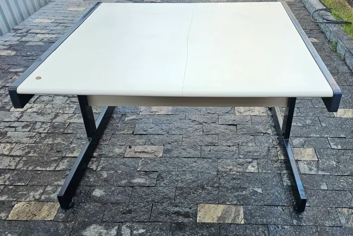 Mesa grande usada