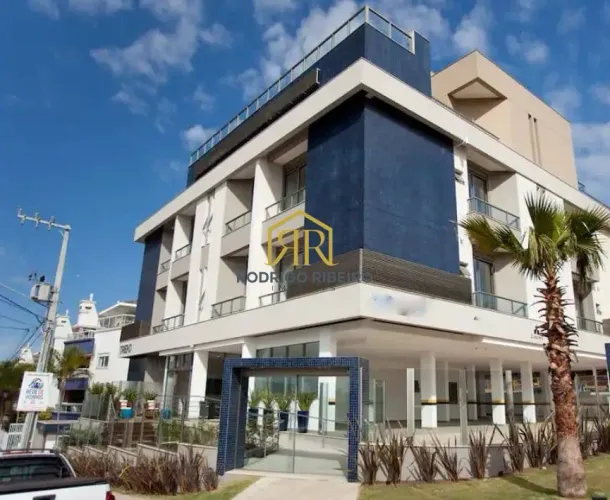 Cobertura com 01 Dorm. e 02 vagas no Campeche