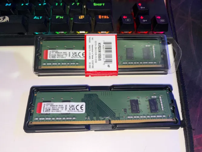 Memórias RAM 16GB (2x8) Kingston