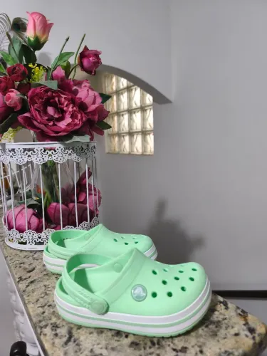 Crocs infantil