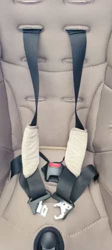 Cadeirinha infantil usada Bébé Confort - ISEOS NÉO