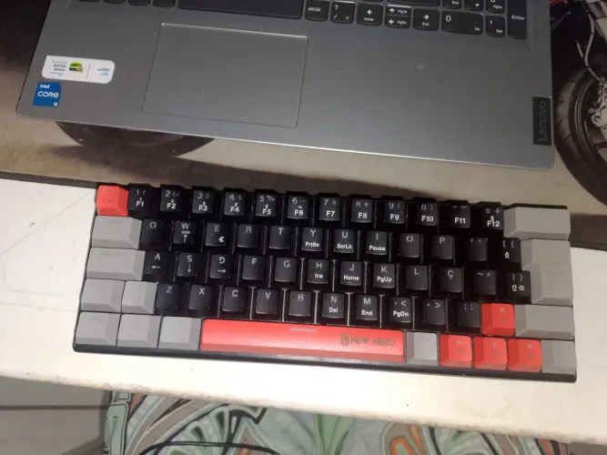 Teclado mecânico Titan New hero 60% switch azul 