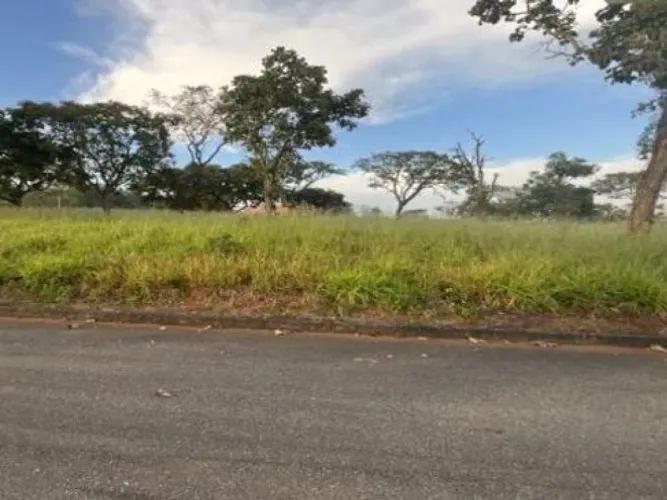 Terreno 480 m² - Formiga-MG - Alameda Pinho - Lt. 06 da Qd. 15 - Furnas Iate Clube I