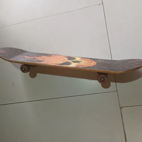 Skate pouco usado