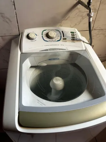 Máquina de lavar Electrolux 10kg