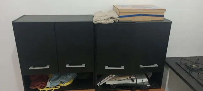 Lindo armário novo preto