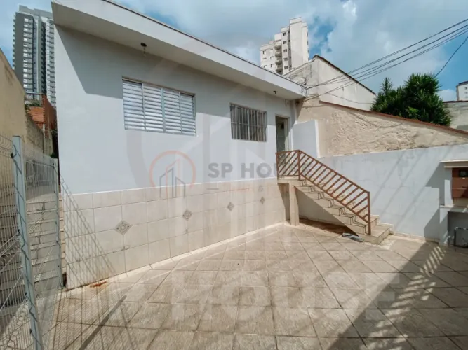 Casa à Venda na Vila Gumercindo, 200m², 2 quartos, 2 vagas