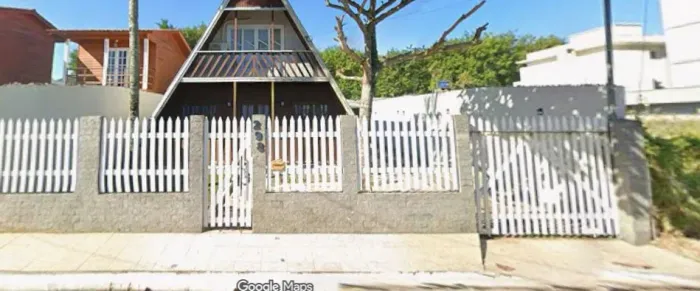 Casa Chalet? Madeira Canela.