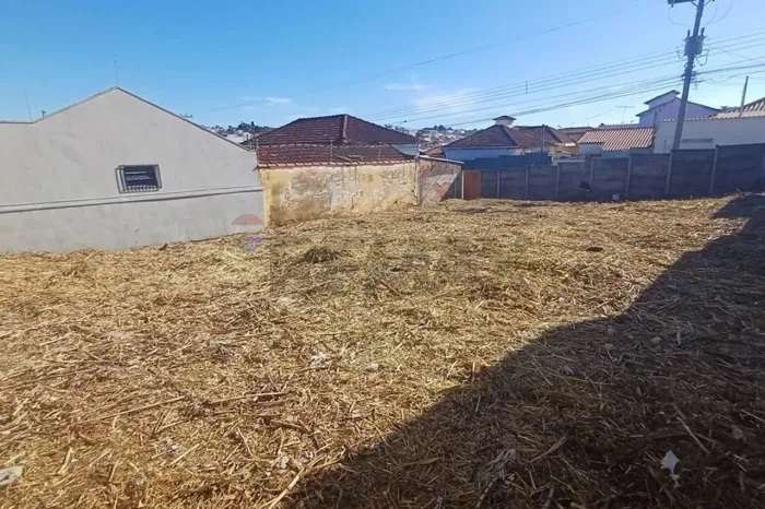 Terreno à Venda - Bairro Centro - Franca - SP