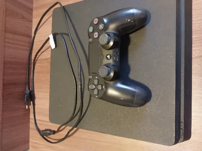 PS4 Sony PlayStation 4 Slim 1TB Controle DualShock 4 cor preto - Excelente estado