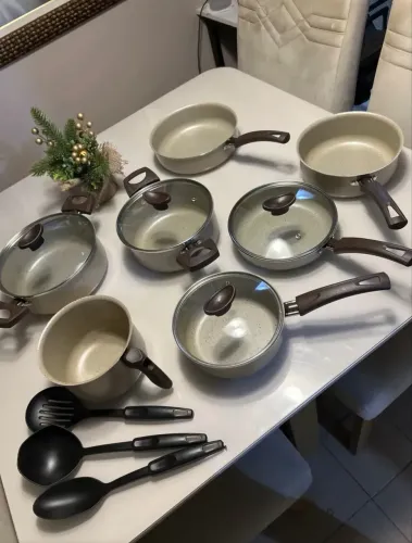 Conjunto De Panelas 10 Peças Antiaderente Com Tampa De Vidro Bianco Essenza Di Chef