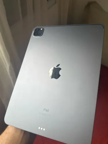 iPad Pro + Apple Pencil (pra sair urgente) 95% bateria. Muito novo!