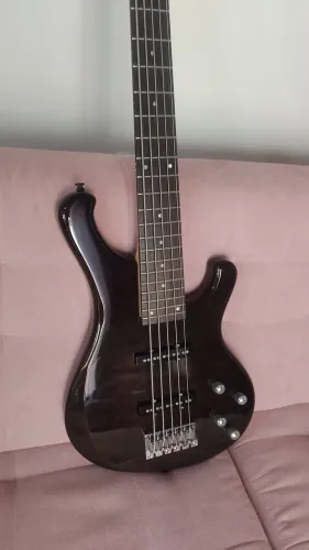 Baixo Strinberg SAB 500