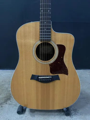 Violao Taylor 210CE - Aceito troca MacBook Chip M3, M4 ou M5