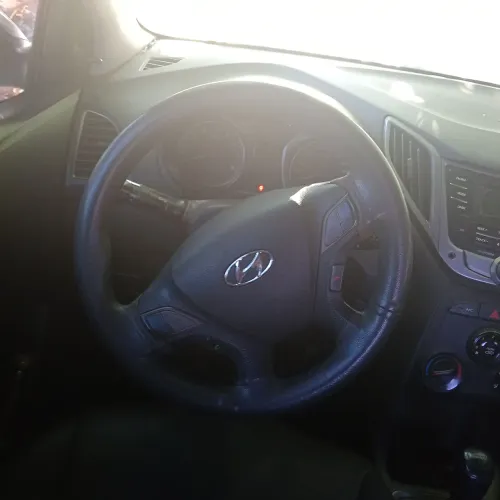 Hyundai HB20S C.plus/c.style 1.6 Flex 16V Mec.4p 2014