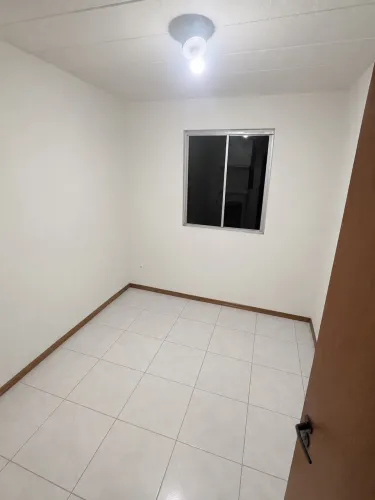 ? QUARTO INDIVIDUAL DISPONÍVEL