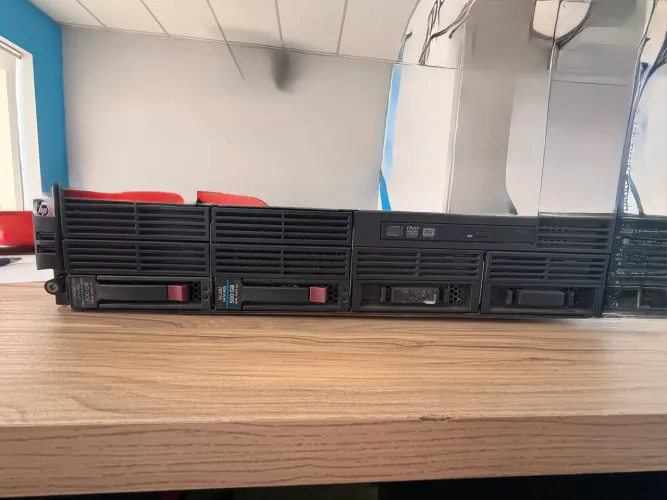 Servidor HP Proliant DL 180 G6 Processador Xeon 1TB HD 2 Fontes