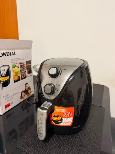 Air Fryer mondial family 3,5 litros conservada