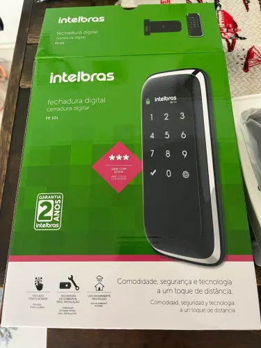 Fechadura digital Intelbras de sobrepor FR101