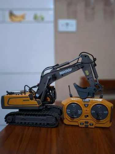 PROMOÇÃO Retroescavadeira Controle Remoto