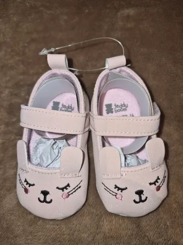 Lindo Sapatinho de bebê *NOVO*