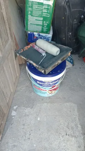 2 baldes de impermeabilizante para telhados/lajes/muros e fachadas