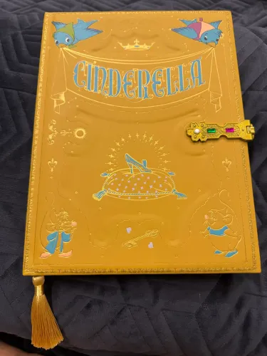 CADERNO COLECIONADOR - CINDERELA