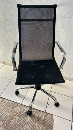 Cadeira de escritório giratória reformadas