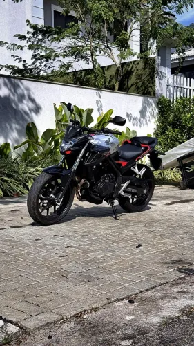 Honda CB 500F 2022 - apenas 9.730 kms!!