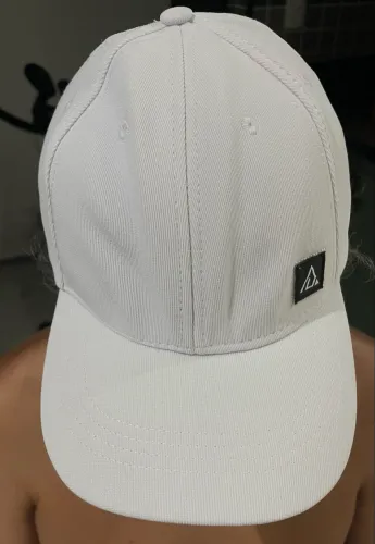 Boné branco 