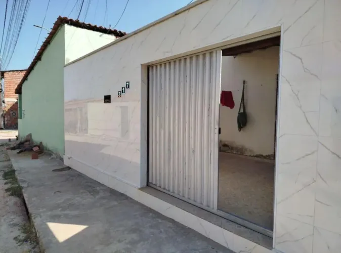 - Casa na Cidade Operária