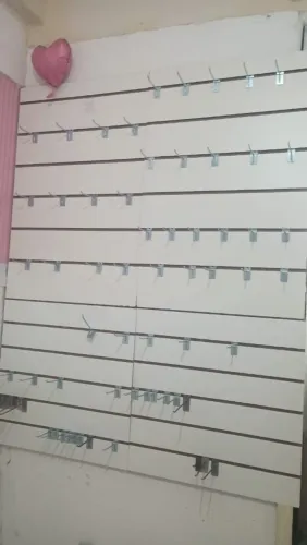 Painel para loja/painel canaletado cartelados +65 ganchos 